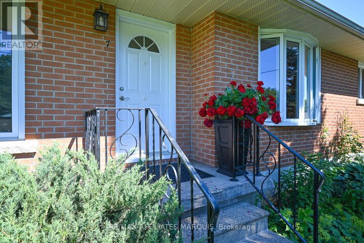 Property Photo:  7 Ontario Street  ON K7A 4K6 
