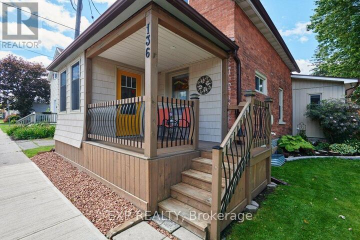 Property Photo: 136 Park Street ON K6V 2G9