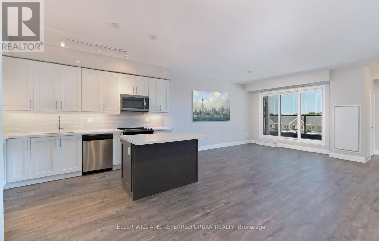 Property Photo:  555 William Graham Drive 231  ON L4G 7C4 