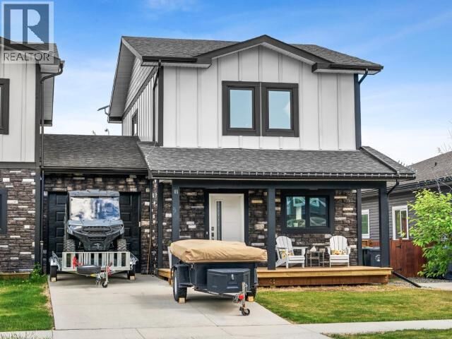 Property Photo:  85 Iskoot Crescent  YT Y1A 0P6 