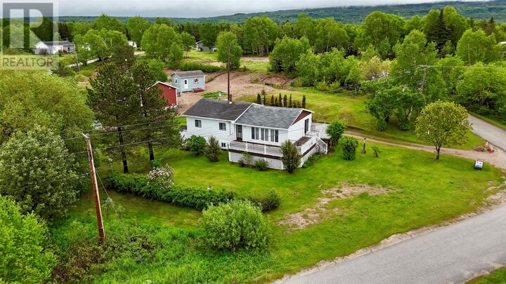 Property Photo:  39 Farm Road  NL A0K 3E0 