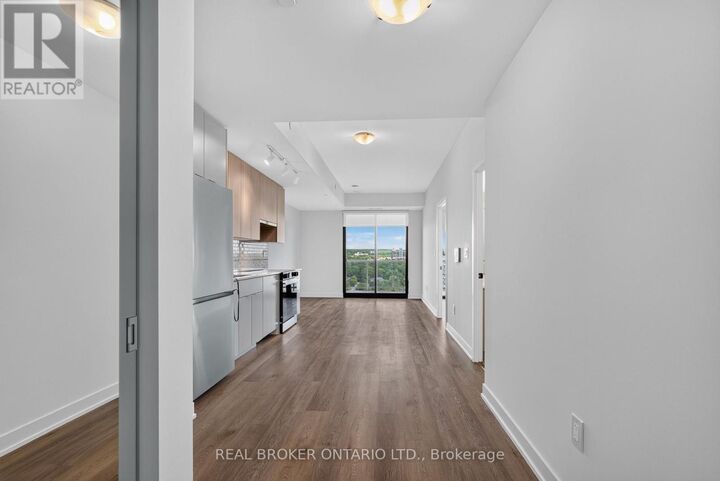 Property Photo:  2075 Lakeshore Road 1411  ON L7R 0H3 