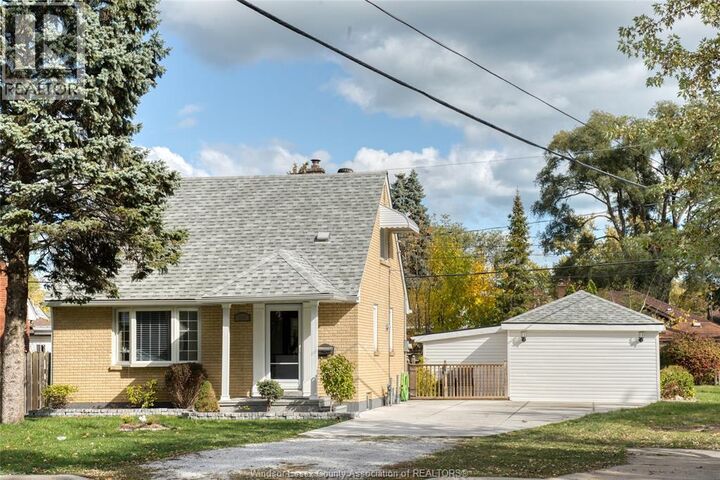 Property Photo:  994 Edward Avenue  ON N8S 2Z8 