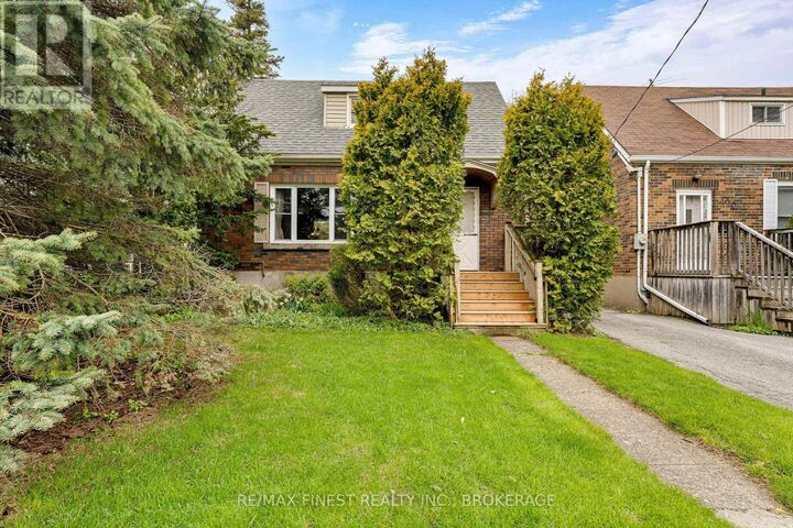 298 College Street — photo 1