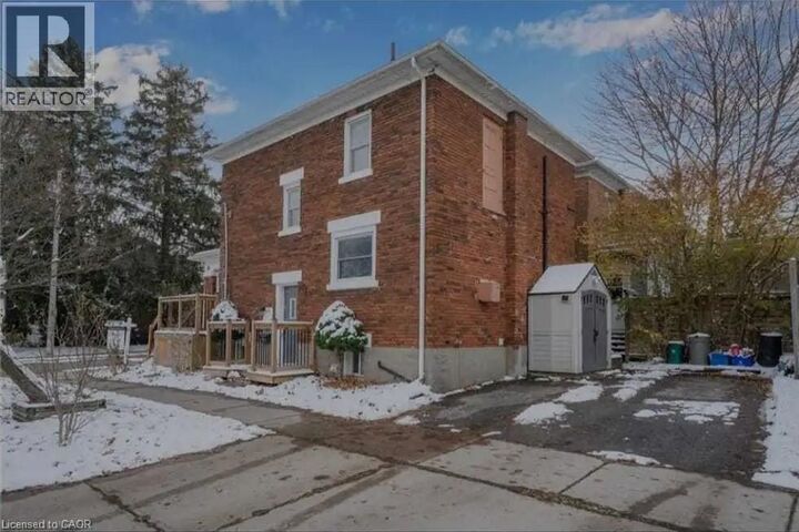Property Photo:  98 Brubacher Street  ON N2H 2W2 