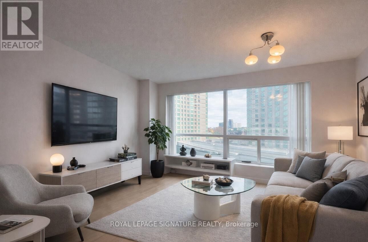 Property Photo:  38 Lee Centre Drive 706  ON M1H 3J7 