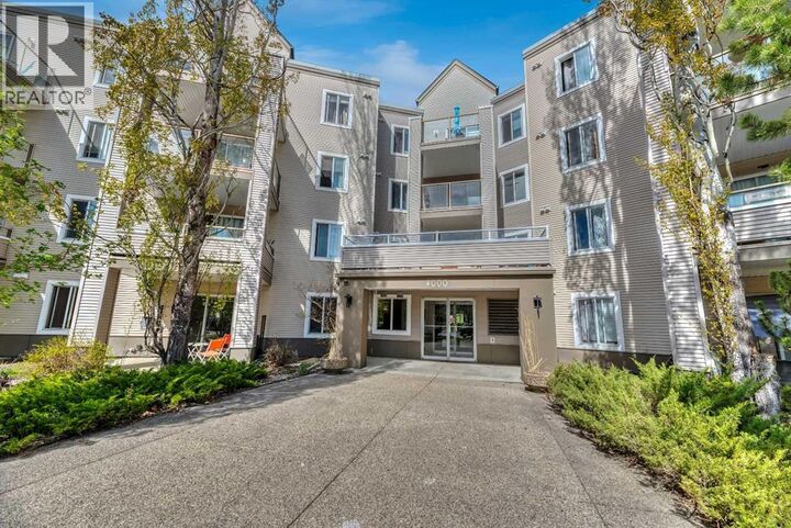 Property Photo:  4000 Somervale Court Southwest  AB T2Y 4J3 
