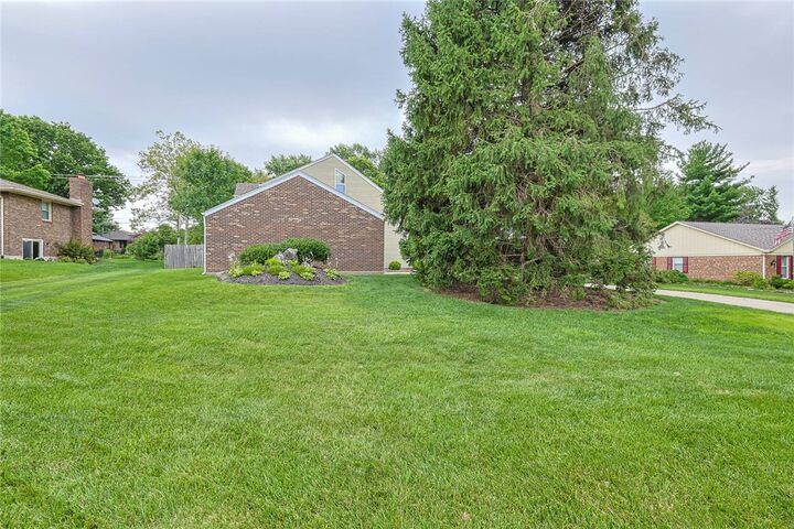 Property Photo:  9040 S Normandy Lane  OH 45458 