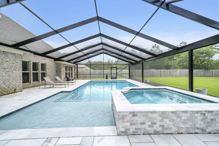 Property Photo:  355 Mill Pond Cove  FL 32439 