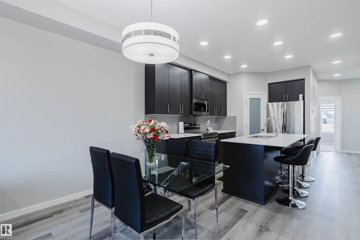 Property Photo:  343 Edgemont Drive NW  AB T6M 3G7 