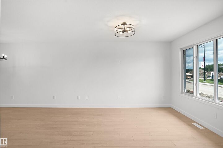 Property Photo:  22529 83A Avenue NW  AB T5T 4N5 