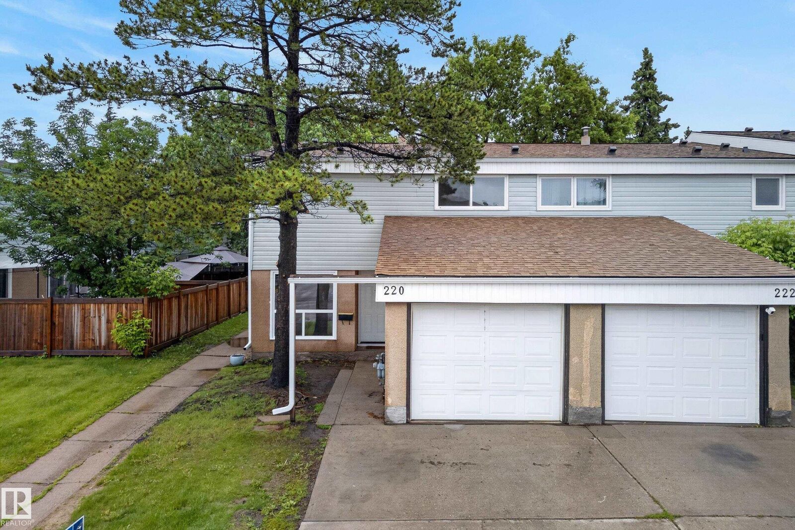 Property Photo:  220 Grandin Village  AB T8N 2J3 