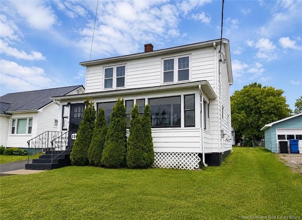 Property Photo:  230 York Street  NB E2A 1H1 