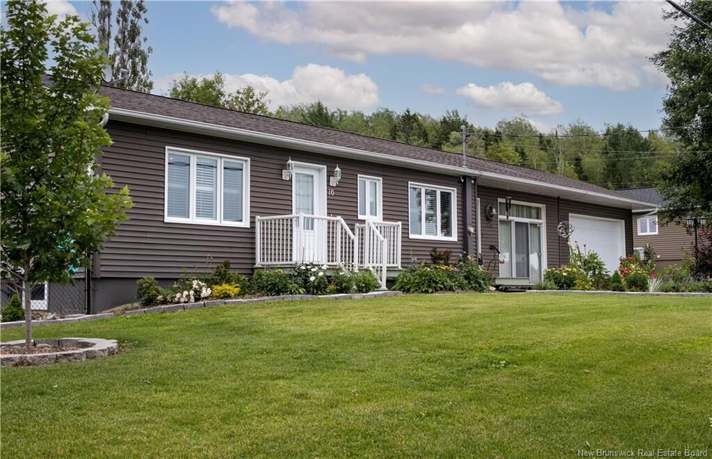 Property Photo:  16 Beaulieu Street  NB E3Y 1C9 