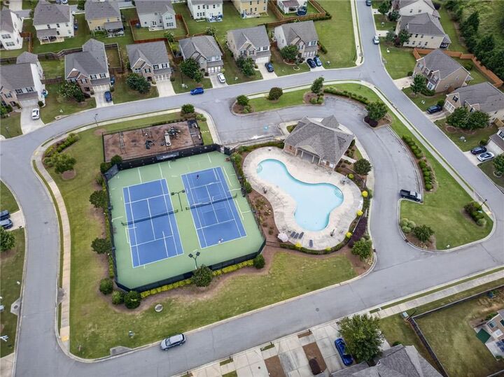 Property Photo: 6050 Shiloh Woods Drive GA 30040