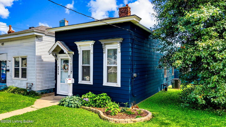 Property Photo:  3314 Bank St  KY 40212 