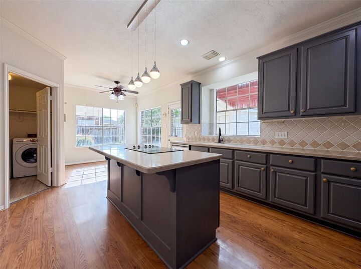 Property Photo:  6214 Spencers Glen Way  TX 77479 