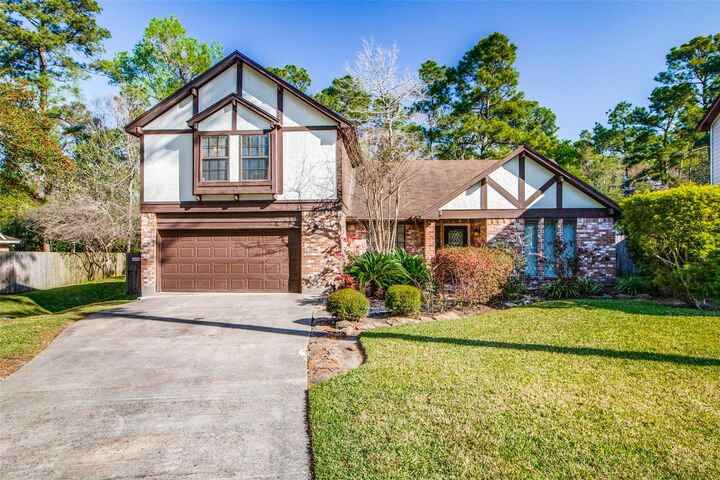 Property Photo:  24 E Torch Pine Circle  TX 77381 