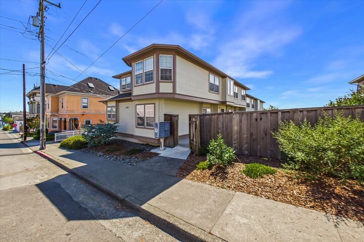 Property Photo:  1165 H Street  CA 95521 