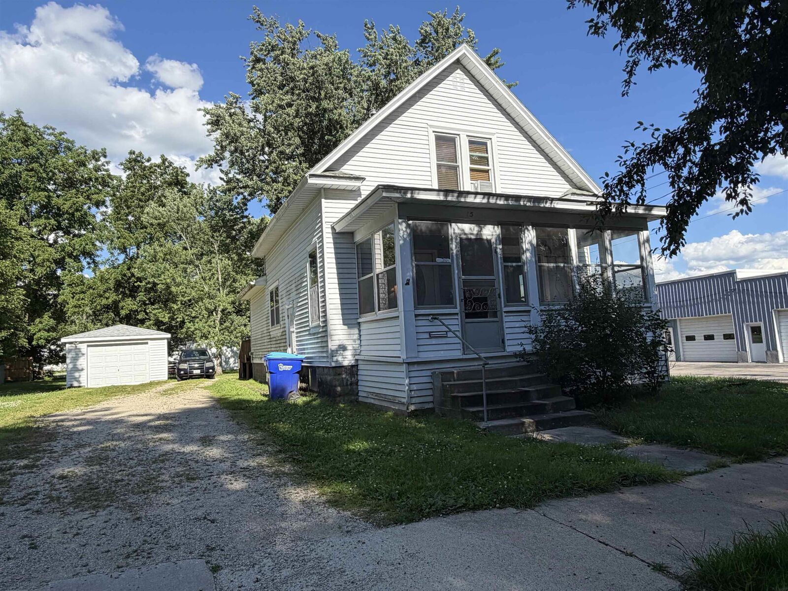 Property Photo: 15 3rd Ave NW IA 50662