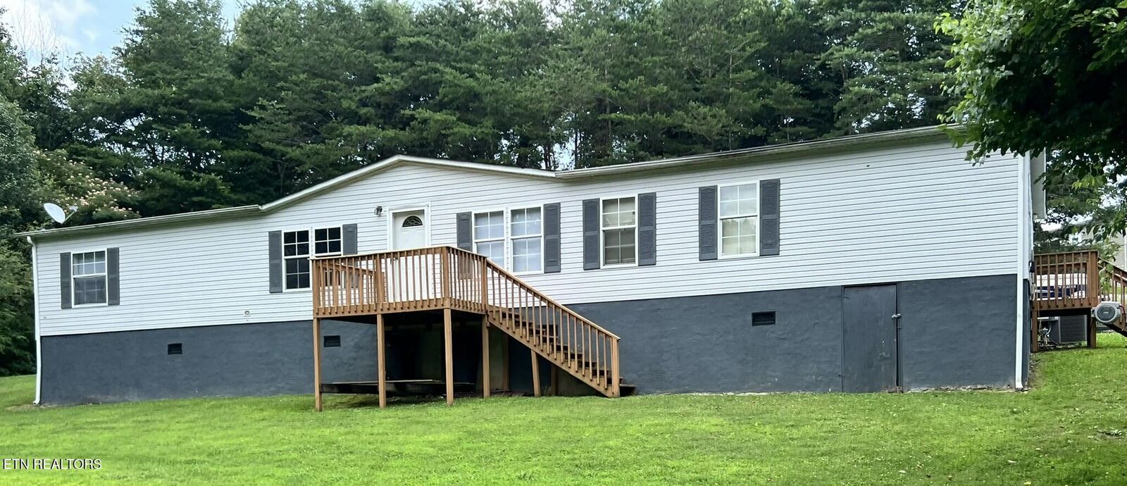 Property Photo:  5560 Roane State Hwy  TN 37854 