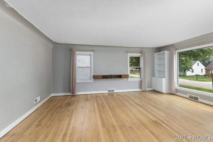 Property Photo:  563 Ferris Street NW  MI 49544 