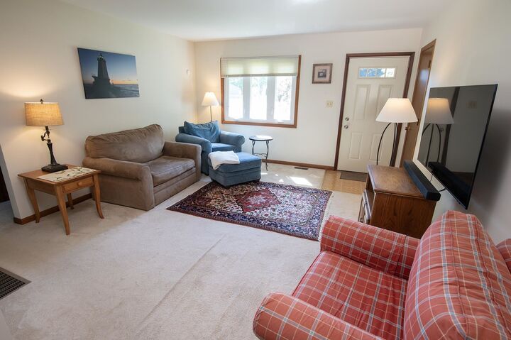 Property Photo:  2739 N Pine Street  IL 60087 