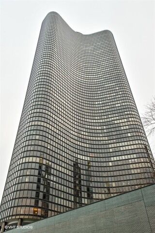 Property Photo: 505 N Lake Shore Drive 1707 IL 60611