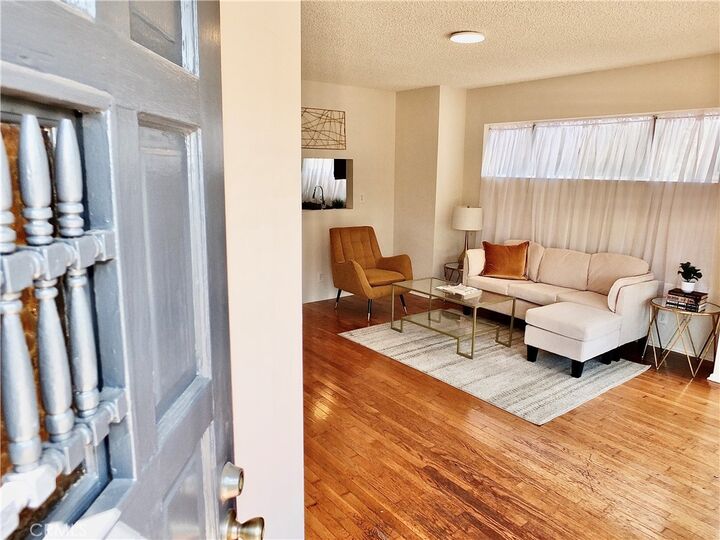Property Photo: 336 Eliot Lane CA 90814