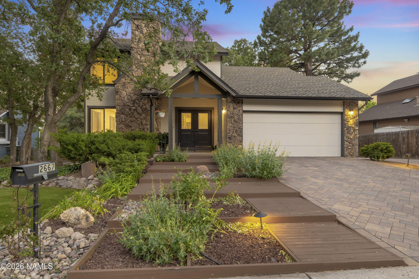 Property Photo:  2667 E Matterhorn Drive  AZ 86004 