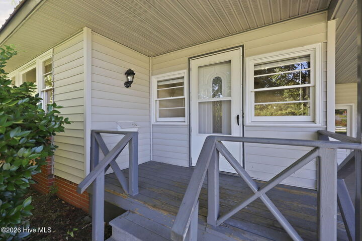 Property Photo:  1002 River Street  NC 28540 
