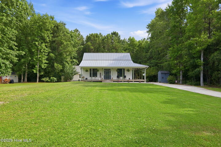 Property Photo:  184 Sheppard Cruse Drive  NC 28570 