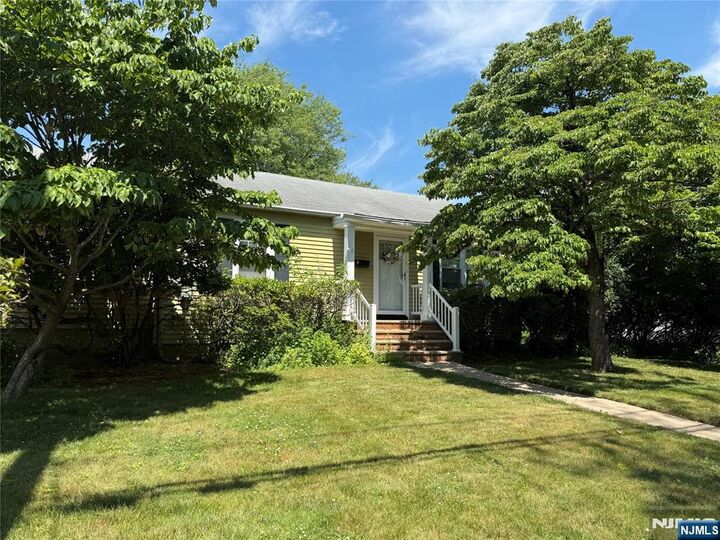 Property Photo:  173 Walnut Street  NJ 07647 