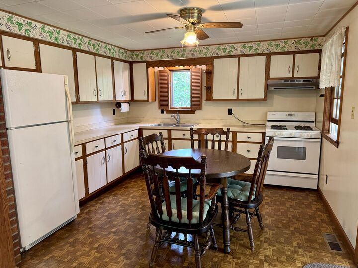 Property Photo:  8062 Scotch Hollow Road  VT 05051 