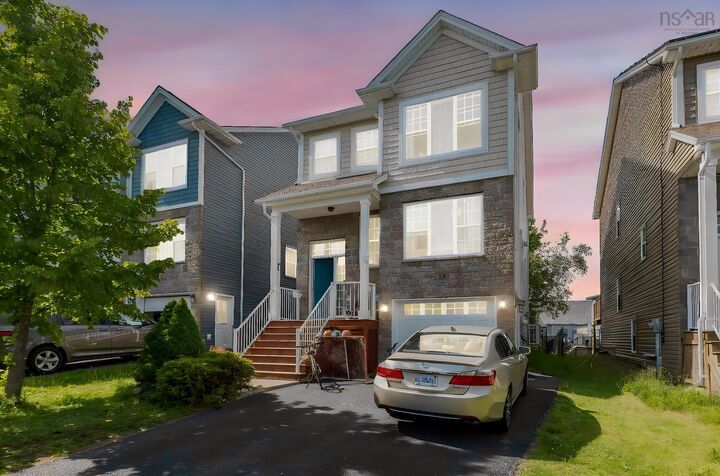 15 Lowther Lane — photo 1