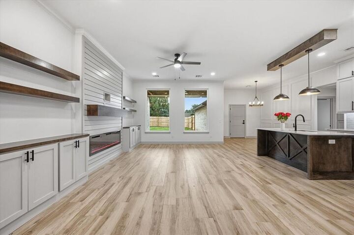 Property Photo:  808 NW 141 Street  OK 73013 