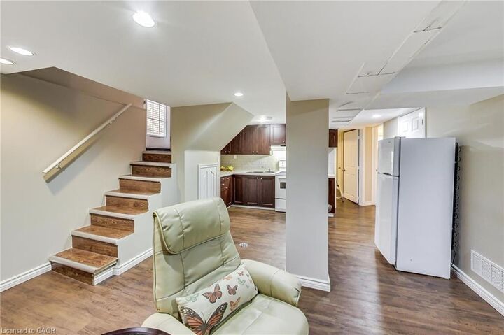 Property Photo:  41 Carrick Avenue 3  ON L8M 2W2 