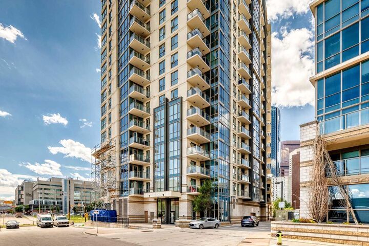 Property Photo:  325 3 Street SE 1406  AB T2G 0T9 