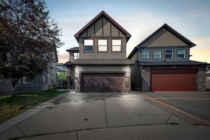 Property Photo: 1182 Kingston Crescent SE AB T4A 0E9