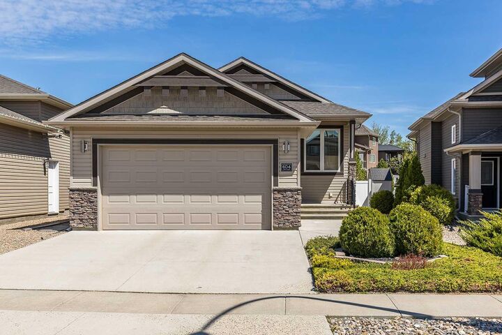 Property Photo: 604 Vista Drive SE AB T1B 0N1