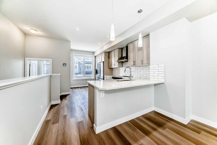 Property Photo:  1326 Sage Hill Grove NW  AB T3R 2A1 