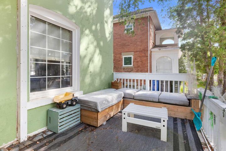 Property Photo:  528 Dundee Street SE  AB T1A 0T8 