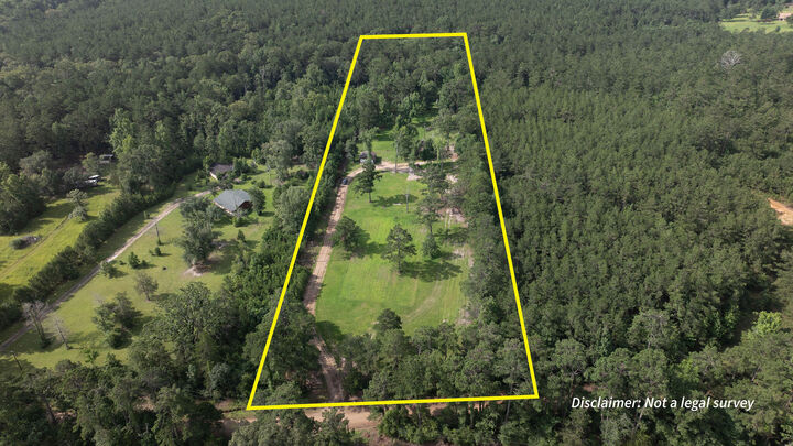 Property Photo:  723 White City  LA 71439 