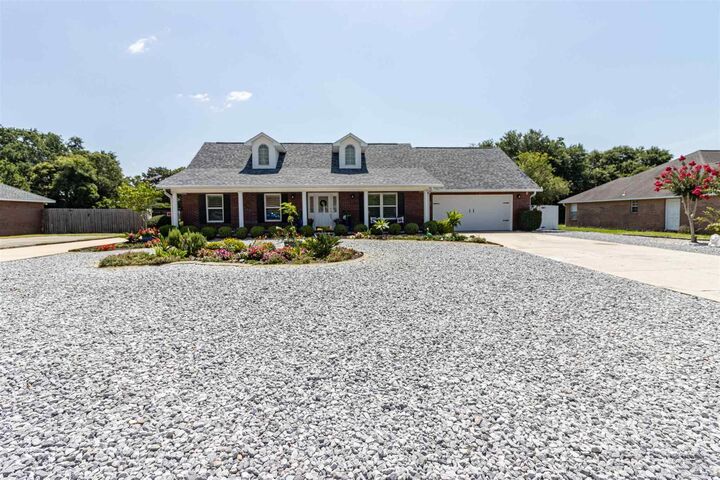 Property Photo:  1420 Castnet Dr  FL 32566 