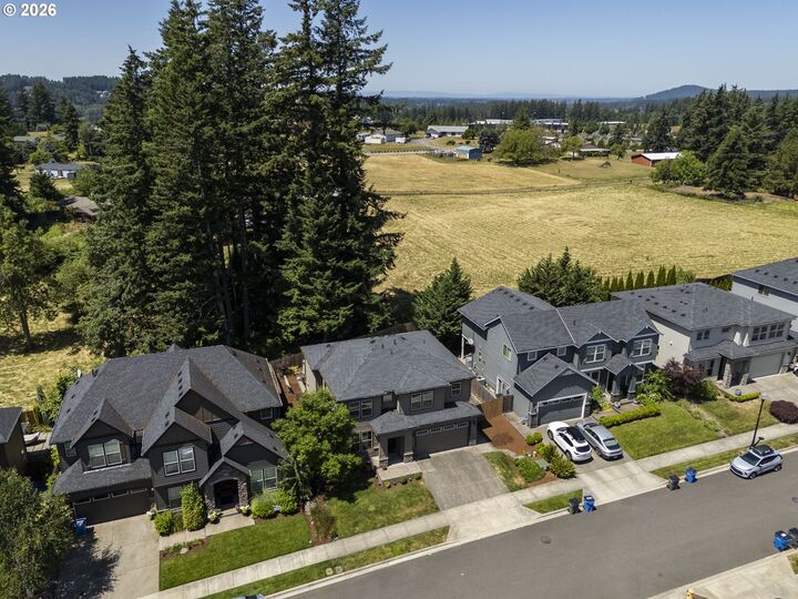 Property Photo:  4007 NE Tacoma Ct  WA 98607 