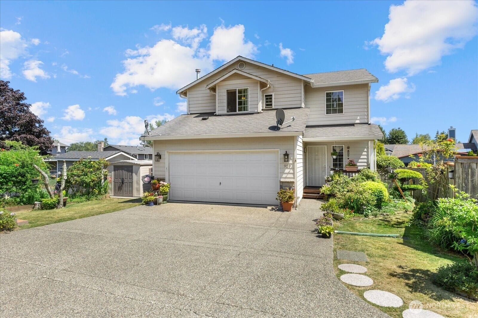Property Photo: 929 149th Place SW WA 98087