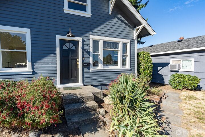 Property Photo: 3107 N 15th St WA 98406