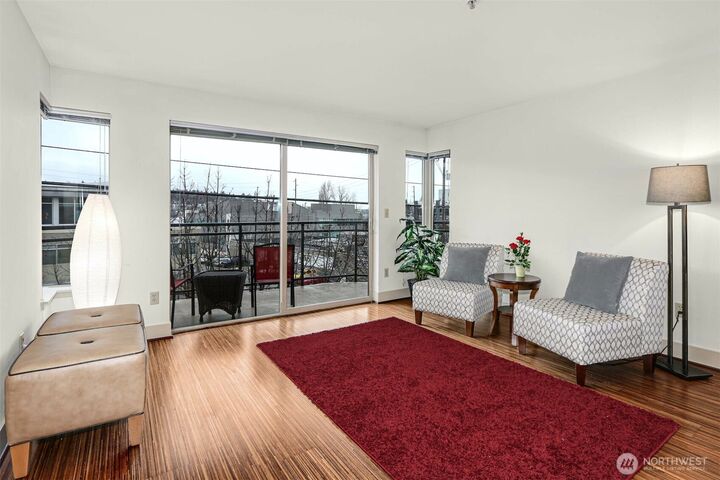 Property Photo:  1550  Eastlake Avenue E 203  WA 98102 
