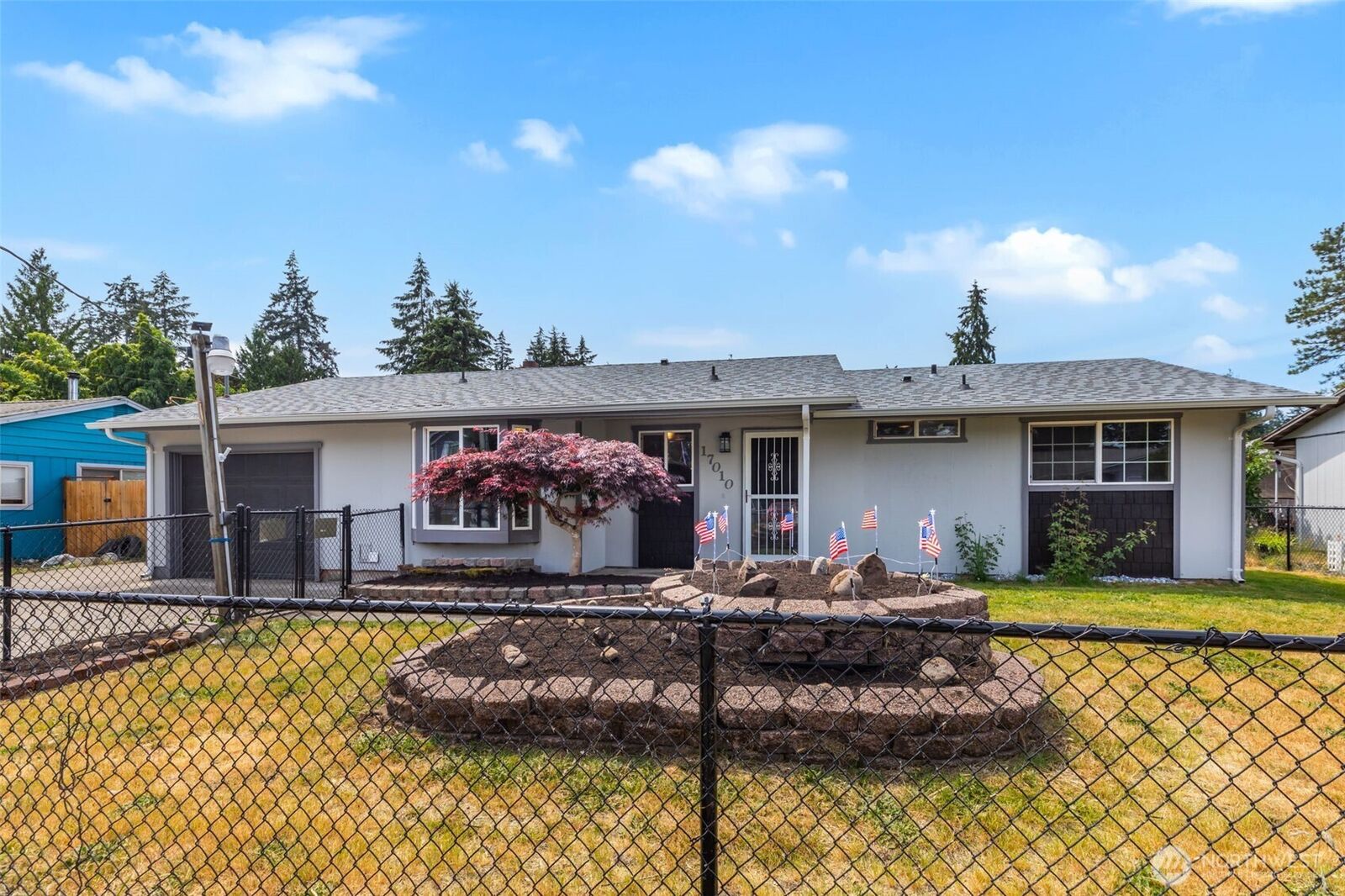 Property Photo:  17010  16th Avenue E  WA 98387 