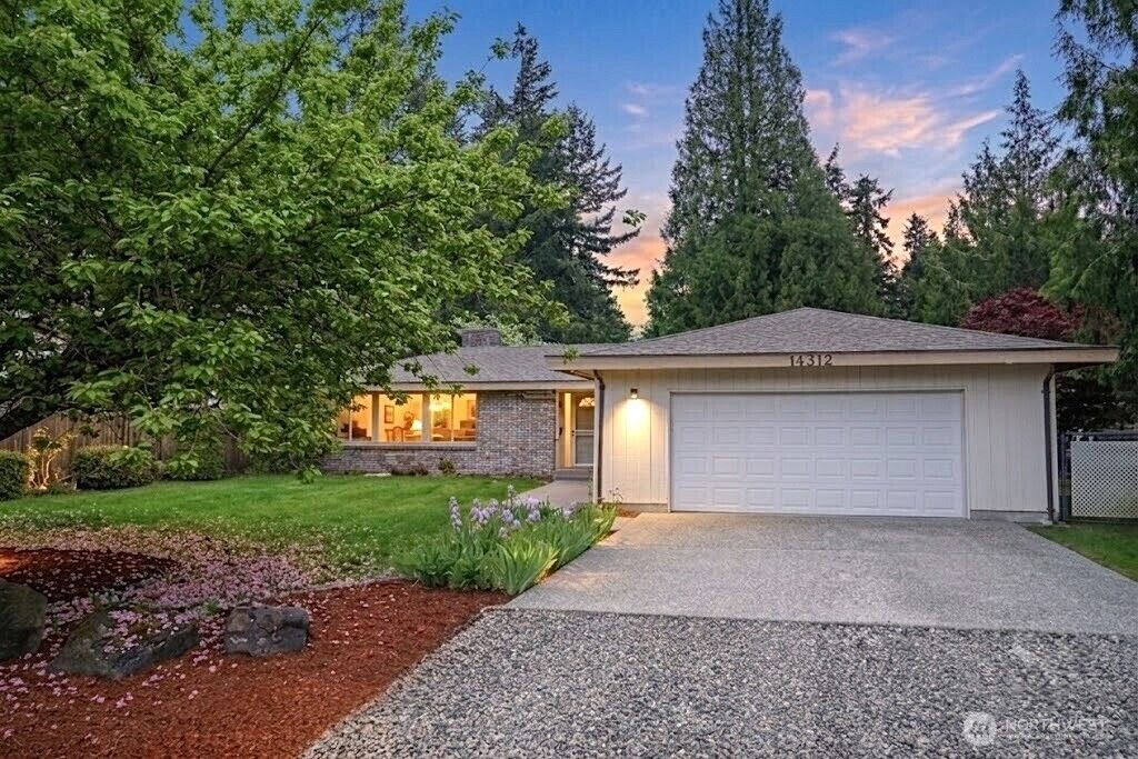 Property Photo:  14312  144th Avenue SE  WA 98059 